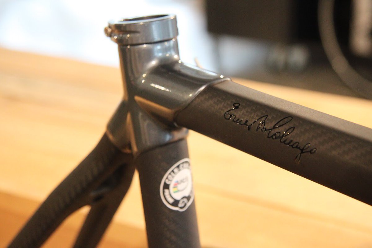The_Cycle_Room's tweet photo. We are now stocking Colnago! Here we have a C60 frameset ready to be built up #Colnago #calnagoc60 #Italian #roadbike https://t.co/mTUcXTdEKz