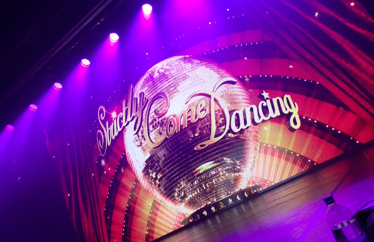 Heading into 2nd week onboard <a href="/pandocruises/">P&O Cruises</a> with @SCD2017UK cant wait to smash out #shows with <a href="/keviclifton/">Kevin Clifton</a> <a href="/karen_hauer/">Karen Hauer</a> #GoEasyOnUsKev 😜👌🏻💯