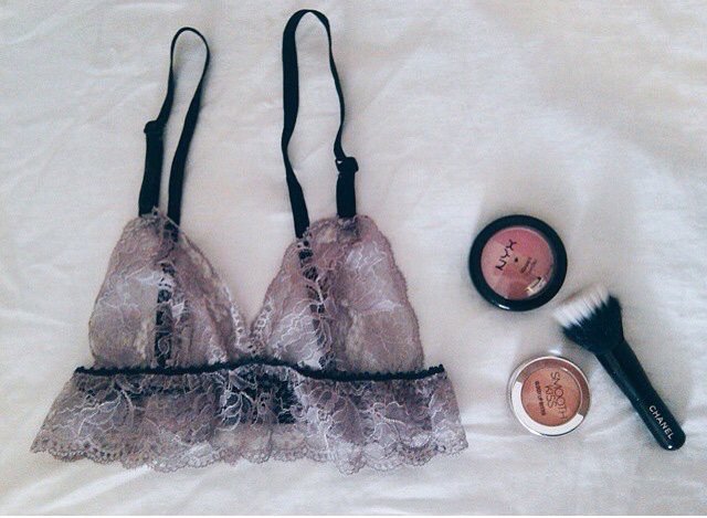 PetiteMort_Cors's tweet photo. Basic bralette disponible en todas las tallas y muchos colores!
Pide el tuyo ya! 
#lingerie #lencería #modaargentina #lenceriadediseño https://t.co/DWwqeq63Ow