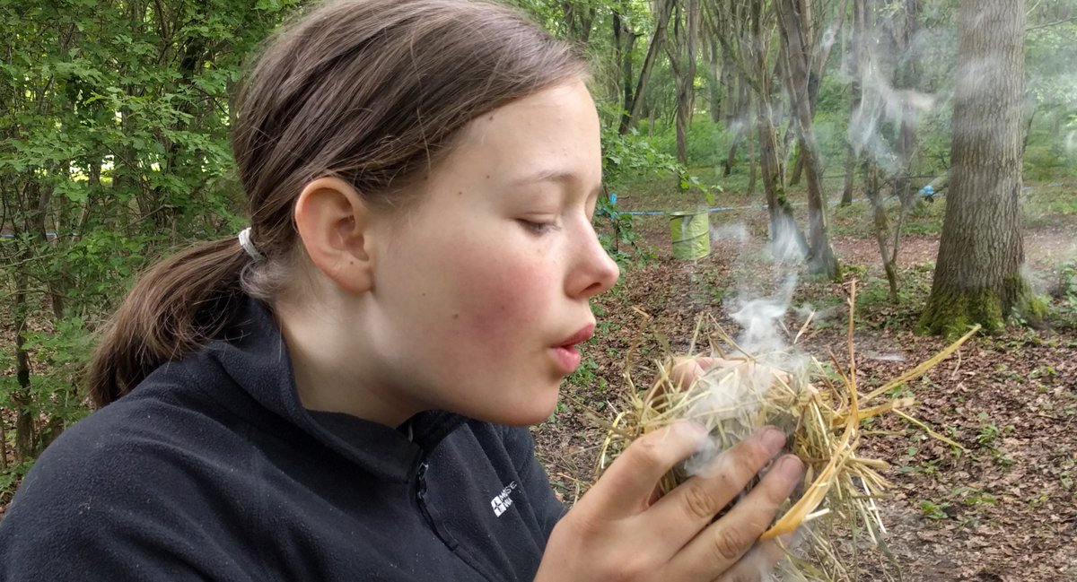 Ground floor of house 15-17 Sep: last available term-time wknd this year
Contact Booking Sec now: jarmancentre.org.uk/contact-us