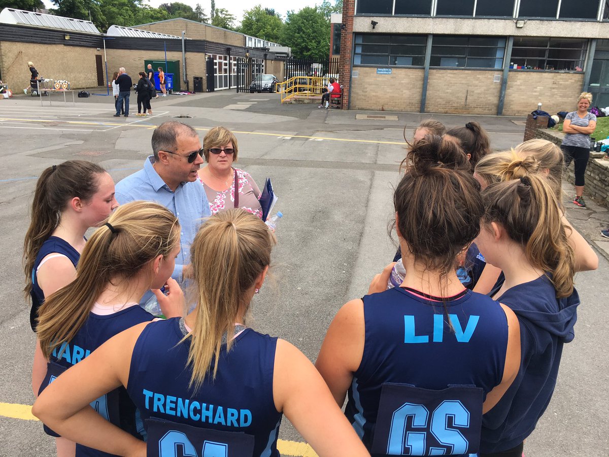 stock_netball's tweet photo. Dad court side ๐๐ป #parentmanagers #StocktonFamily #StocktonJuniors #๐ https://t.co/DtP22q10TL