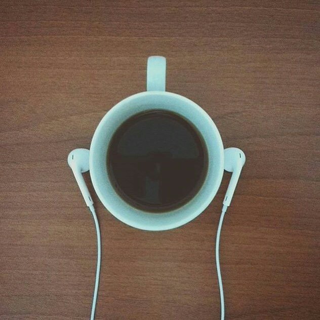 A1Music_Studio's tweet photo. #BuenosDias para todos... un buen #Café ☕ y a trabajar con el mejor de los ánimos! 🎴🎹🎴 #A1MusicStudio #Música #Producción https://t.co/5zjNvM2PLR