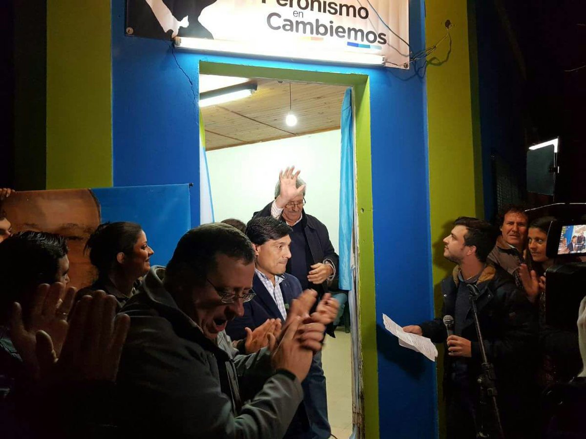 partidofe's tweet photo. Inauguración de la Unidad Básica del PartidoFe en Colón Bs As: Gerónimo "MOMO" Venegas ubicada en la calle 53 y 12. https://t.co/75GVe4g3Hb