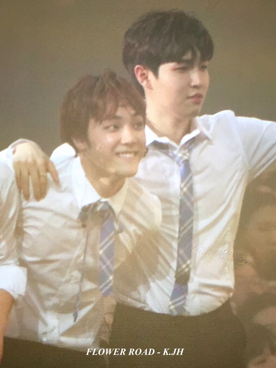 오늘자 주학년 김재환 투샷.jpg | 인스티즈