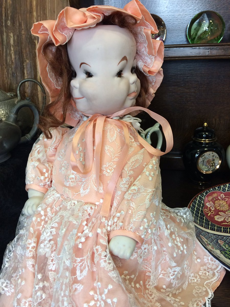 jasonpriestOUFC's tweet photo. This is the ugliest thing we have in the shop by far!! @goth_vintage @ParanormalEvent #3headed #doll #scarydoll #spooky #quirky https://t.co/AP7hSuttjA