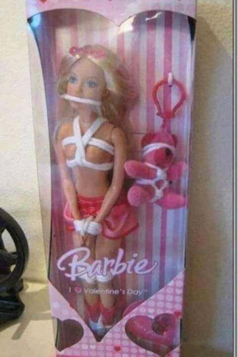 culito_oficial's tweet photo. Hasta Barbie es Sadomasoquista https://t.co/EaDwDBouHY