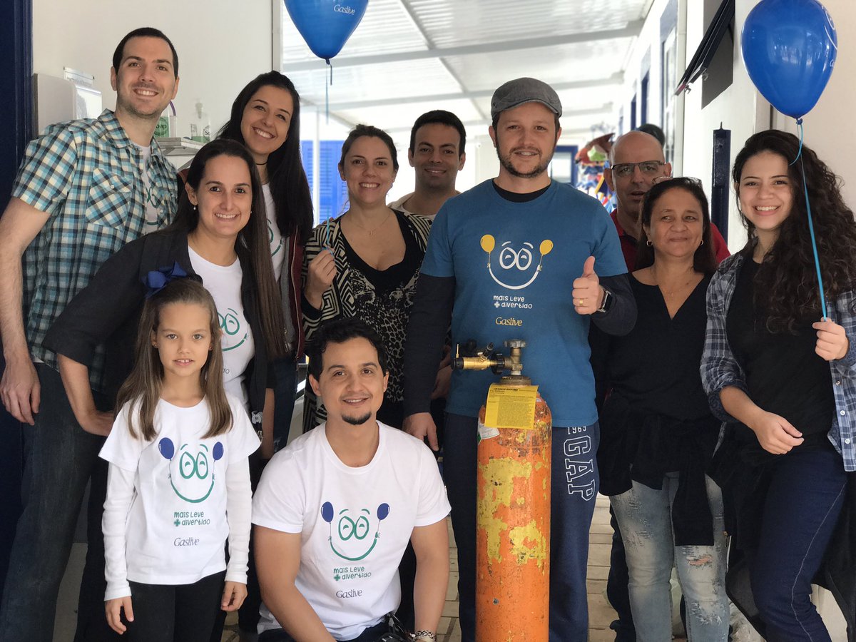 GasliveBrasil's tweet photo. Festa! Creche Tia Nair! https://t.co/CEfNTeFwfi