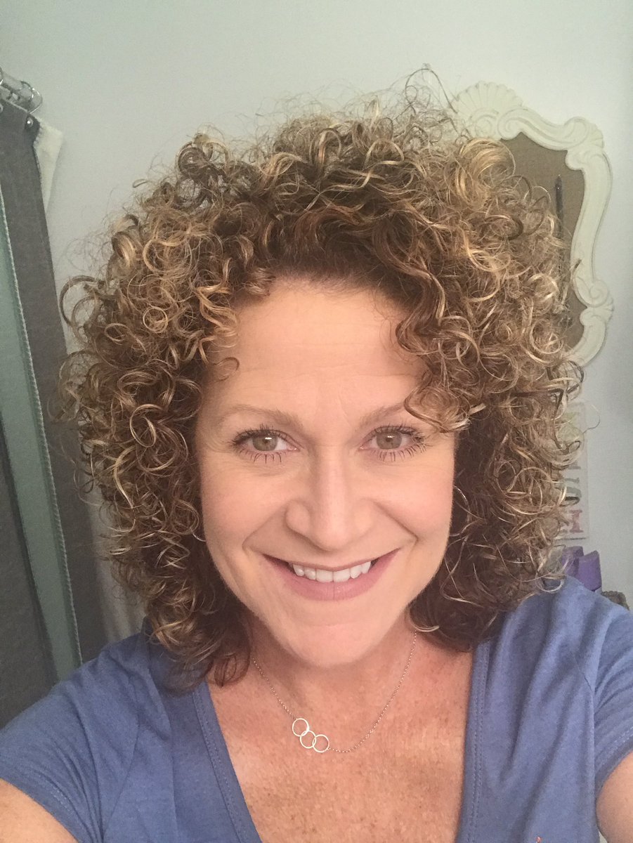 Busybeetrio's tweet image. #devacurls. Love this new hair product!  @bethanne_grace