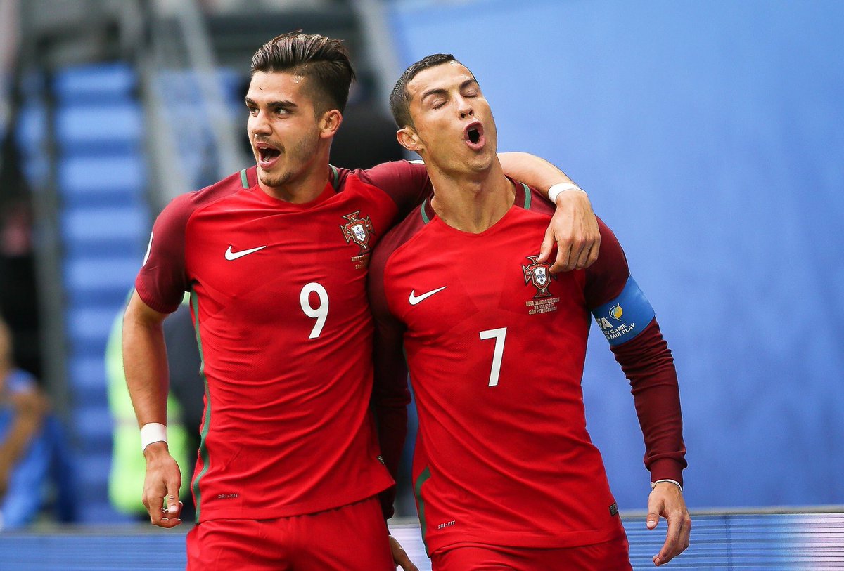 Thecristianofan Auf Twitter Andre Silva Obviously To Play With Cristiano Ronaldo The Best Player In The World Is Different When I Play For Portugal Forcaportugal Https T Co P1ubiflqcl