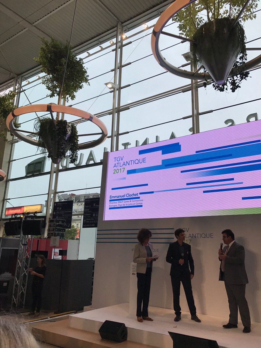 Belle initiative du <a href="/GroupeSNCF/">Groupe SNCF</a> et oeuvre remarquable d <a href="/alexistricoire1/">Alexis tricoire</a>. @POLE_VEGEPOLYS et <a href="/valhor/">happyman</a> fiers de soutenir ce beau projet