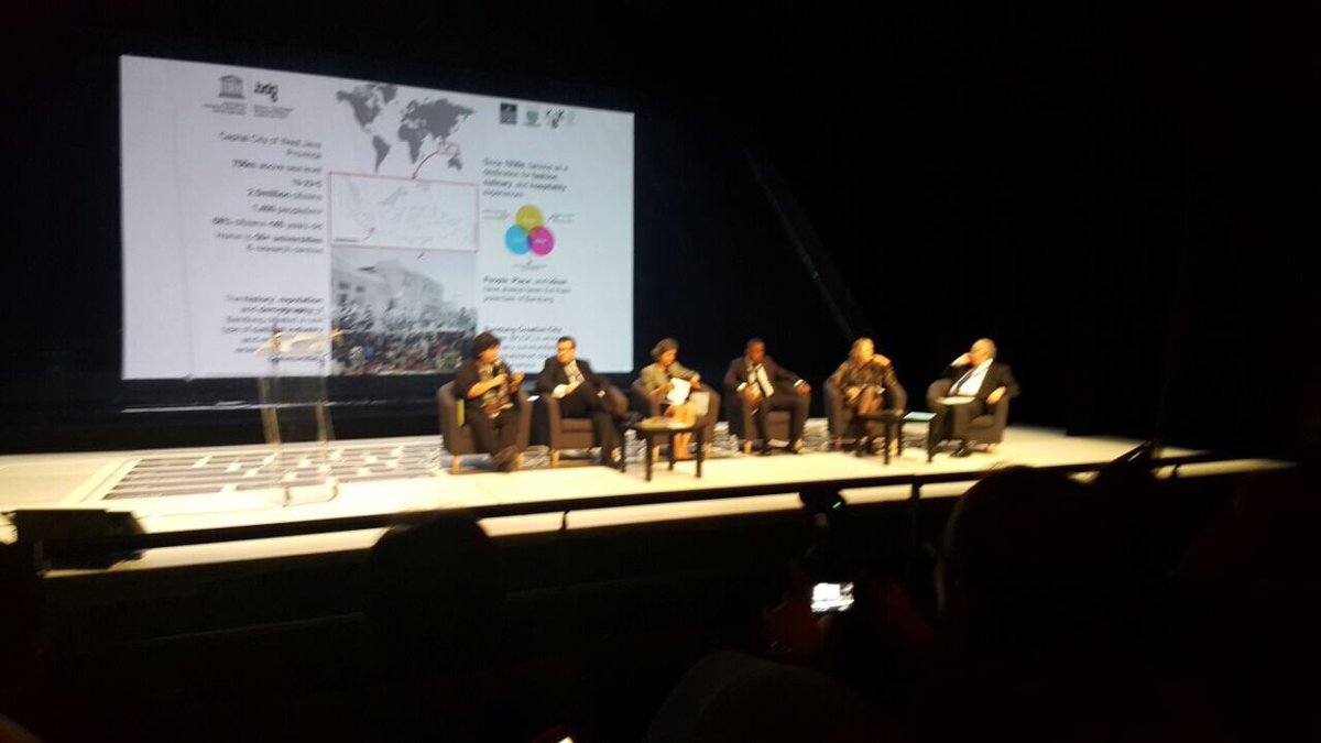 #Bandung presented <a href="/DesignActionBDG/">DesignActionBDG</a> as an implementation of SDG11 #EnghienlesBains #CreativeCities #UNESCO