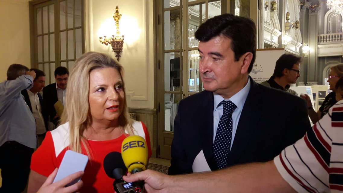 amparopicoCS's tweet photo. Para que la podáis escuchar os dejo mi intervención pleno @AjuntamentVLC de junio pidiendo la dimisión de @perefuset https://t.co/sU5XTCKOMC https://t.co/muE0eH5MsV