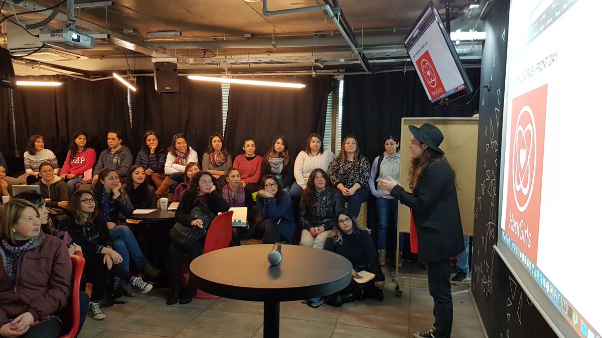 hackgirlschile's tweet image. Empezamos ya evento y nos pueden seguir en vivo con mentores para ayudarles en línea, acá toda la info hackgirls.org/instrucciones/ #hackgirls