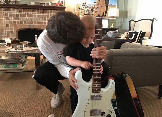 1DPops_Ecuador's tweet image. Louis via instagram 

#MTVAwardsStar One Direction