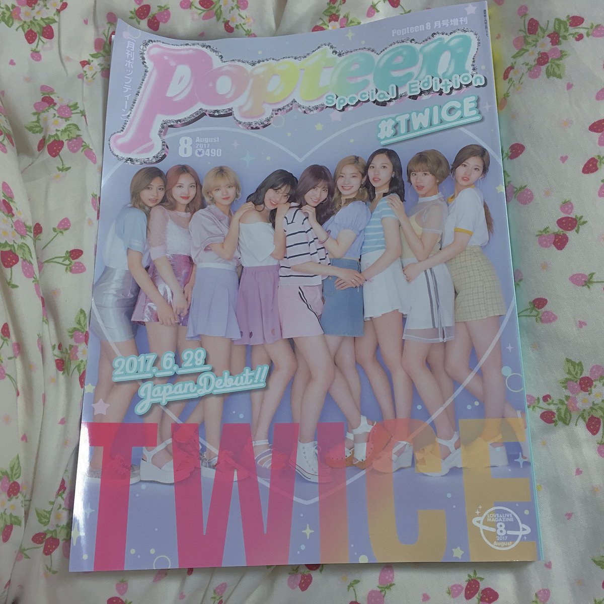 _________once's tweet photo. やっと読むよ😘 ジヒョさん･･･天使ですか。

#TWICE好きな人と繋がりたい https://t.co/tCG1WDqDA0
