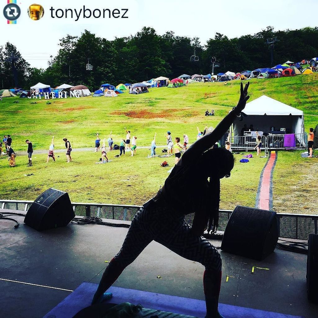 ConsciousHomeVT's tweet photo. #Repost from #mylove @tonybonez -- #yesterday's #djyoga on the main stage at the @frendlygathering with my love dj… https://t.co/RuGEX2T8JT https://t.co/NhrFck2bvG