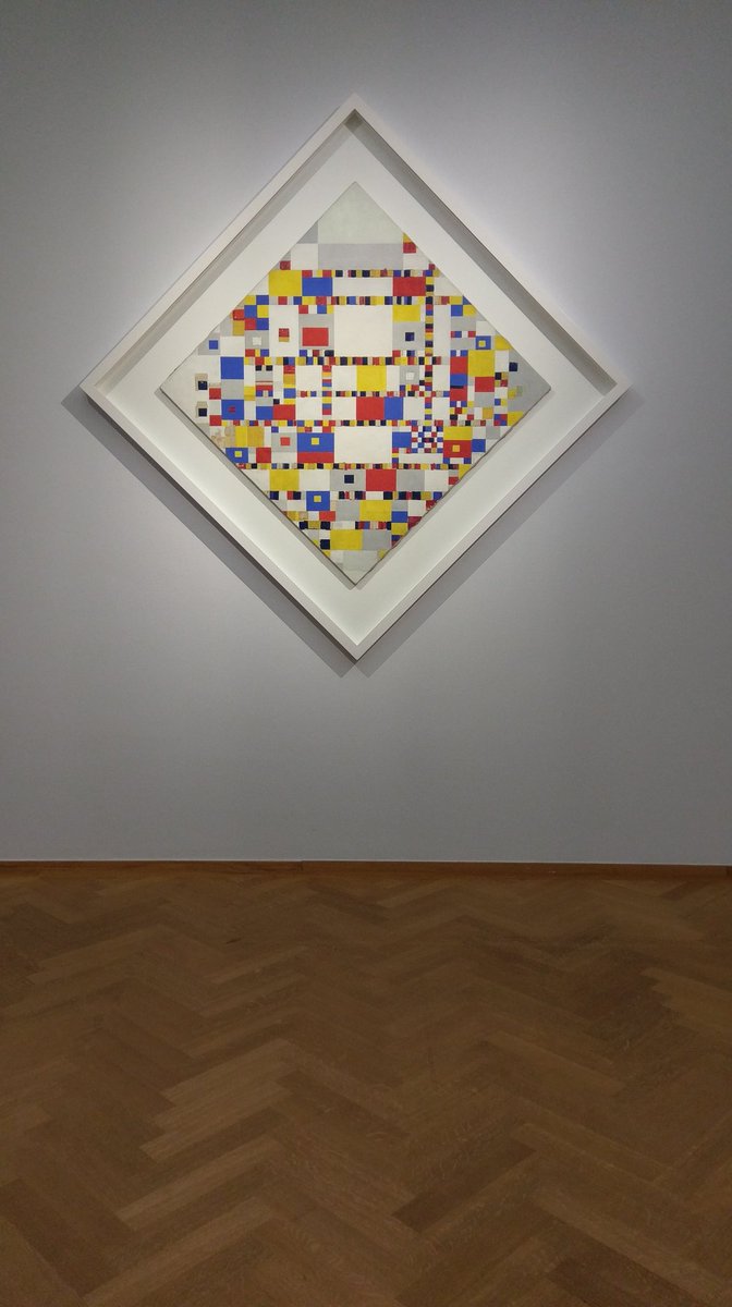 Vanmiddag in het Gemeentemuseum Den Haag Mondriaan (her)ontdekt. Maakt toch weer duidelijk hoeveel je niet weet.....gemeentemuseum.nl/nl/tentoonstel…