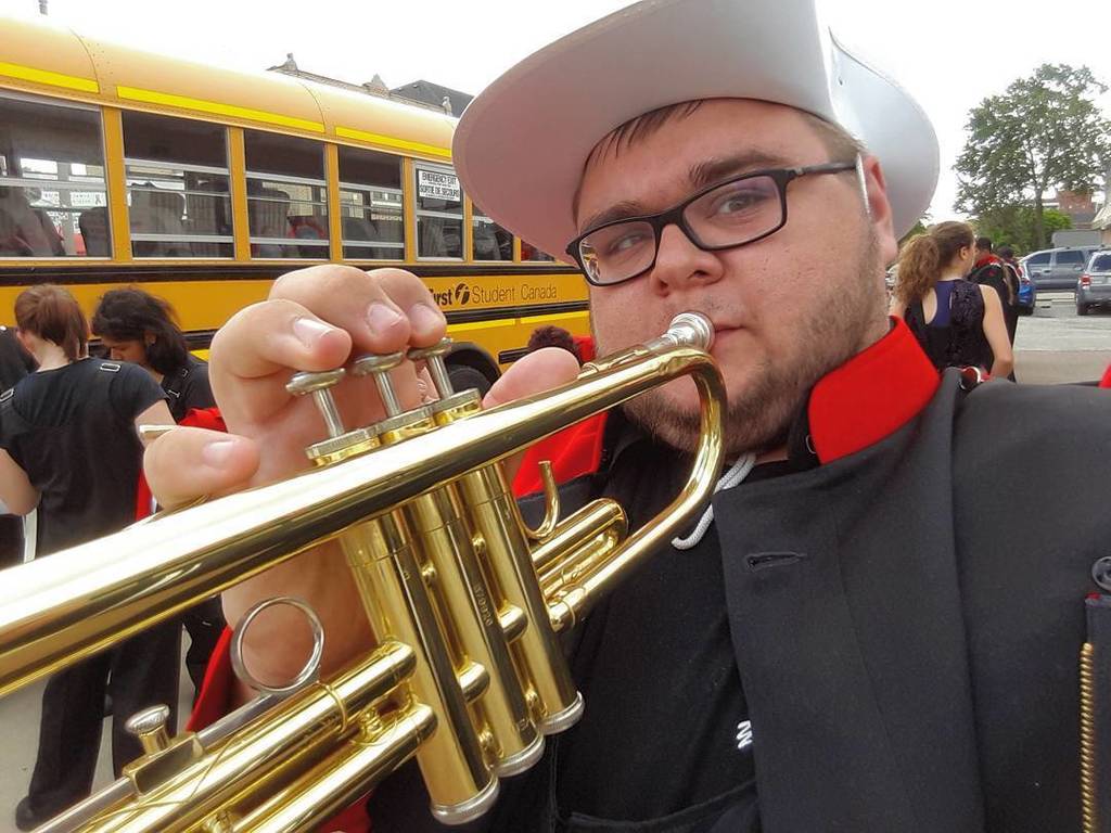 ZanderQKelly's tweet photo. Happy #canadaday from the Windsor Optimist Youth Band! #canada150 #windsoroptimistyouthband #woyb #yqg #marchingba… https://t.co/6bjUBS0icL https://t.co/W72o6GTcUm