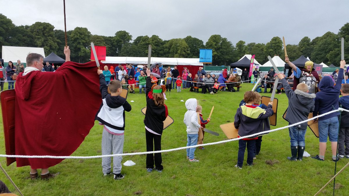 HadrianWallPath's tweet image. "Oh look at that: defeated by a white rope. That's the problem with edges of empires." Best line of the day so far, from @TastesOfHistory