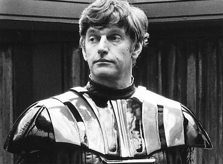 Happy Birthday to the legend David Prowse!! 