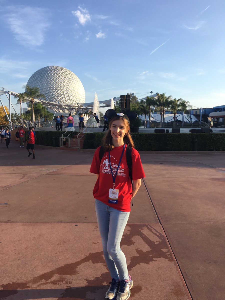 sunderjess's tweet image. Applications are now open to apply to the Disney Dreamers Academy! I'm so grateful for all the magical opportunities DDA offered! #ddadisney