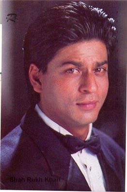 Шахрукх кхан молодой. Шахрукх кхан в молодости. Шахрукх кхан в молодости. Шахрукх кхан в молодости. Шах рукх кхан в молодости.