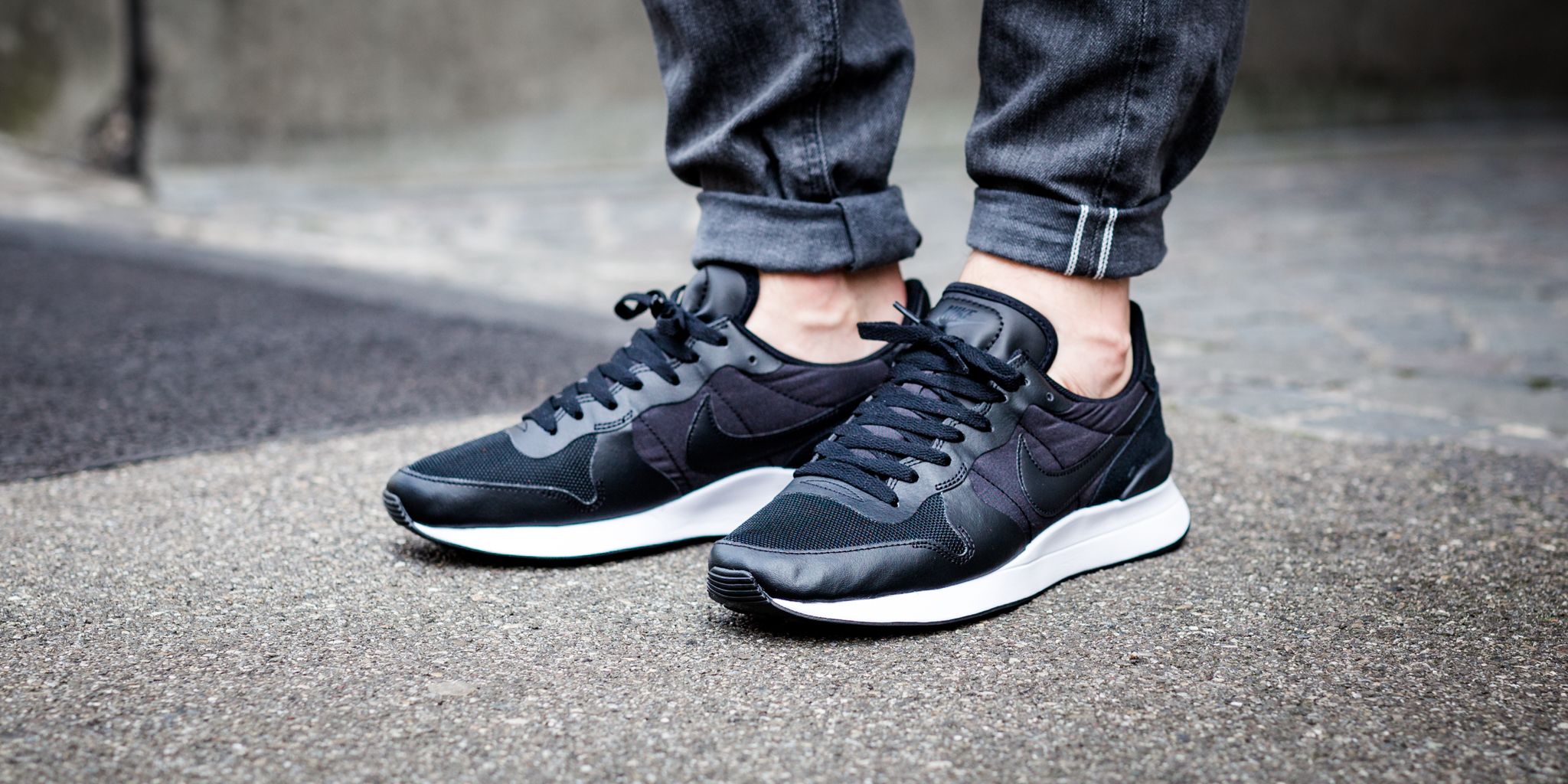 Titolo on X NEW IN Nike Internationalist Lt17 Black Black White SHOP HERE https t svXYpUojk5 https t hQXUKdBu54 X