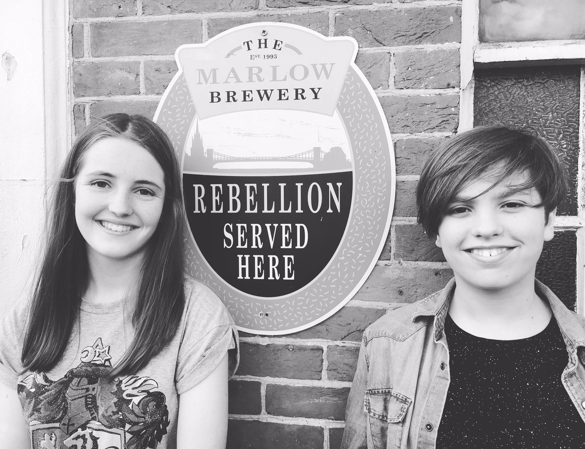 WeAreRockSolid's tweet photo. #rebellion @PhoenixBarHW https://t.co/dU1ijDUDu8