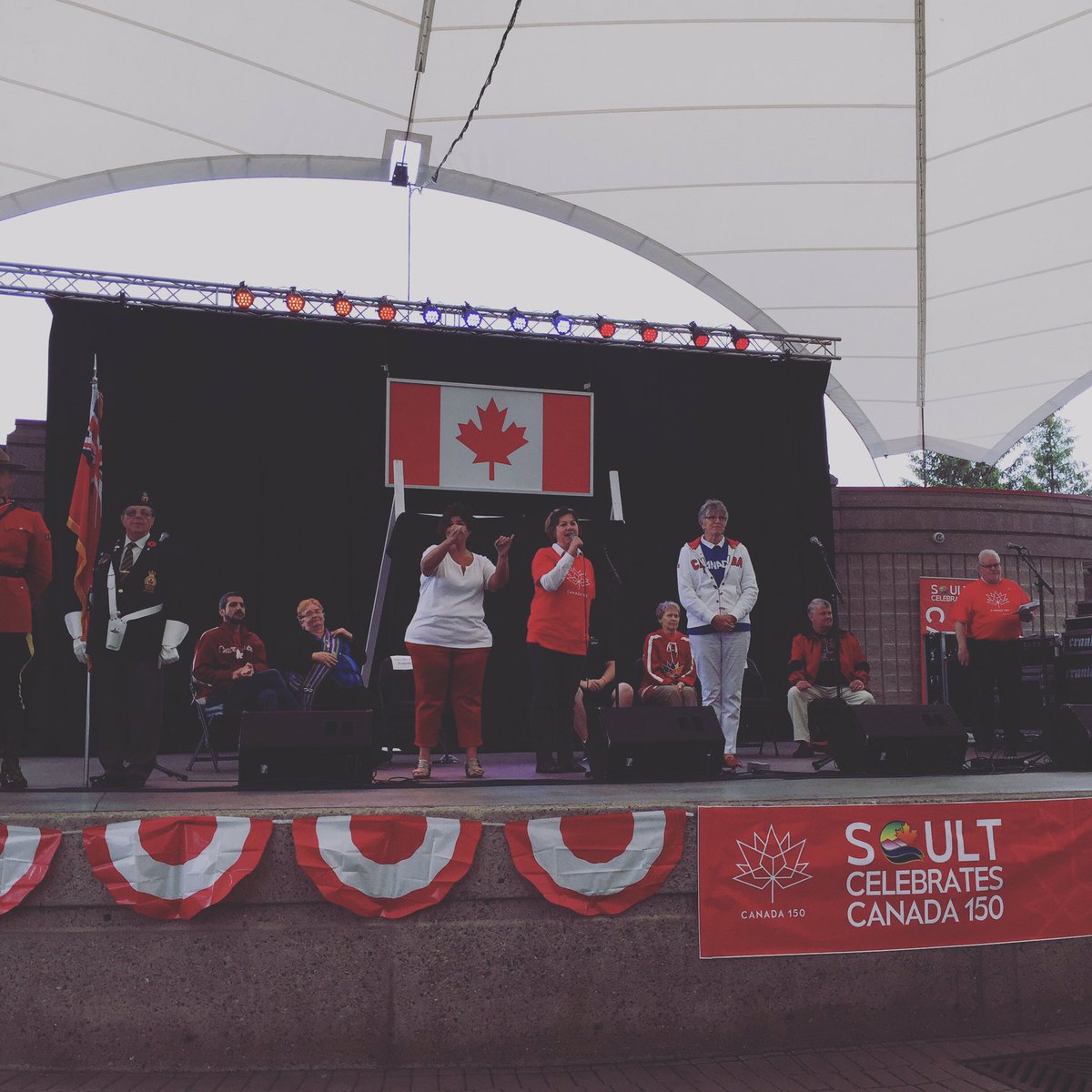 Opening Ceremonies have started! https://t.co/Awy1Iw4fn3