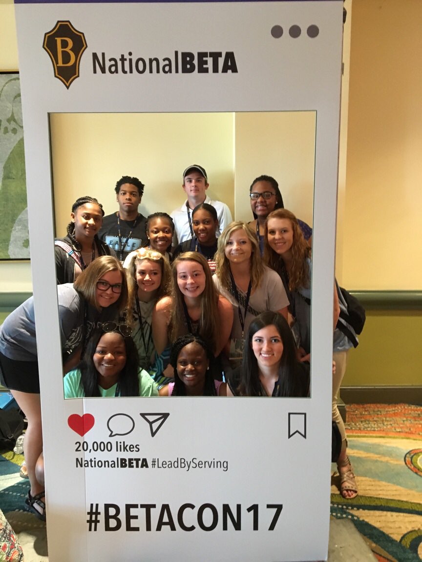 em_techteach's tweet image. Having so much fun with THS Beta at #betacon17 and Disney! One of our members won 1st Place in Division II Poetry! #workhardplayhard