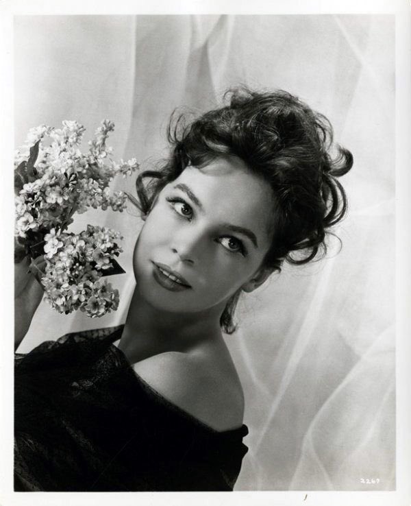 Happy birthday Leslie Caron! 