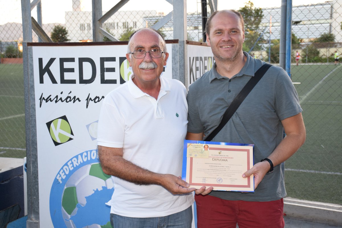 29 de junio. Entrega de Diplomas de Nivel-2 a Joaquín García, Alejandro Hevilla y Fco Javier Hidalgo. <a href="/cedifa/">RFAF-CEDIFA</a>