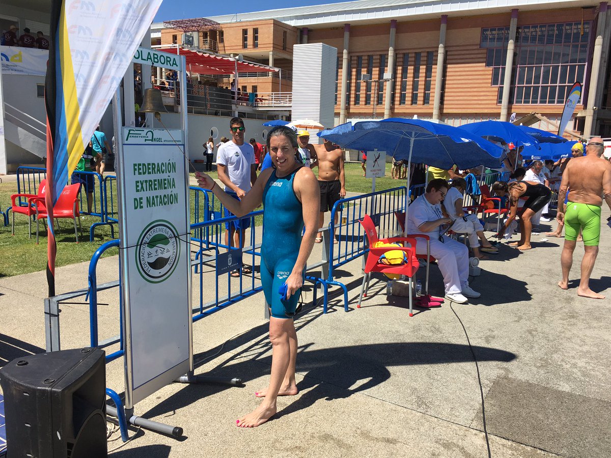 Go__master's tweet image. Rebeca Santos supera dos plusmarcas españolas masters +40 en 400IM (5:28.88) y 200L (2:14.96) rfen.es/publicacion/ca…