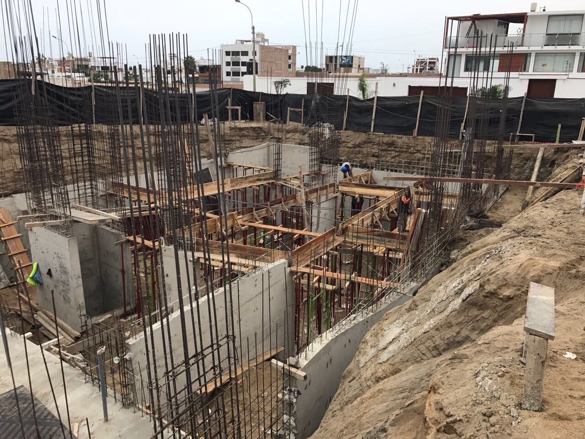 EcoTowerPeru's tweet photo. Avance de construcción de nuestro proyecto Aqua San Bartolo, para disfrutar el Verano 2018!!! Lima Peru; construye y promueve @EcoTowerPeru https://t.co/HdWydk1Mce