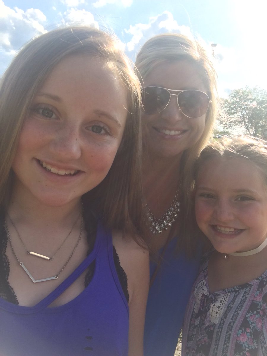 GetchellAmy's tweet image. #CRANKtheHANK