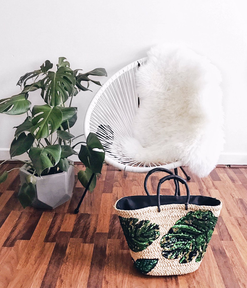 VensWifeStyle's tweet photo. Where to buy Perfect #basketbags ! ON THE BLOG!  #wovenbasket #basket #itbag #musthavebag #nannacaybag @BBlogRT https://t.co/301fp0lXOu https://t.co/Yhyzy2VMmr