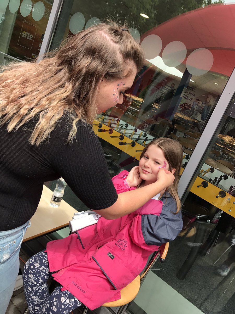 Loved doing the glitter face painting <a href="/Gloscol/">Gloucestershire College</a> Strawberry Fair <a href="/Gloscol_SU/">Gloscol Student Development</a> 🍓 bookings for children's parties! Works well with @happydonutuk