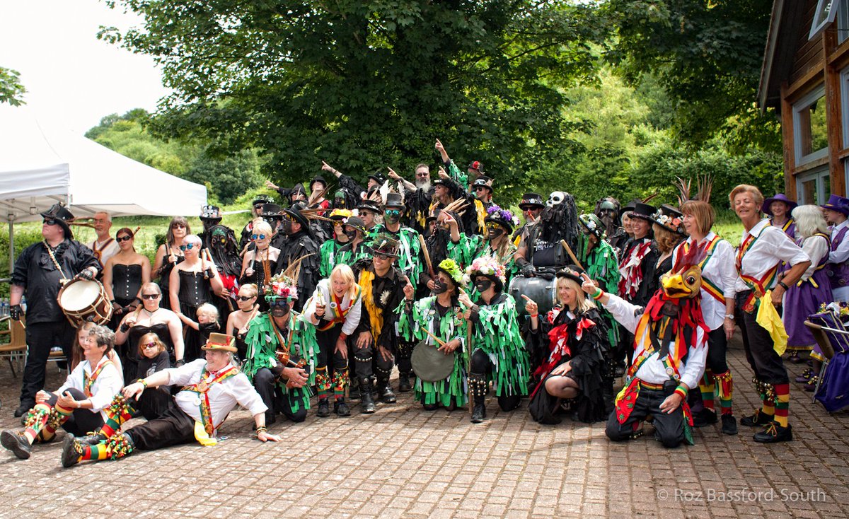 Musicians From Mythago Morris Side Perform At The Lewes Folk