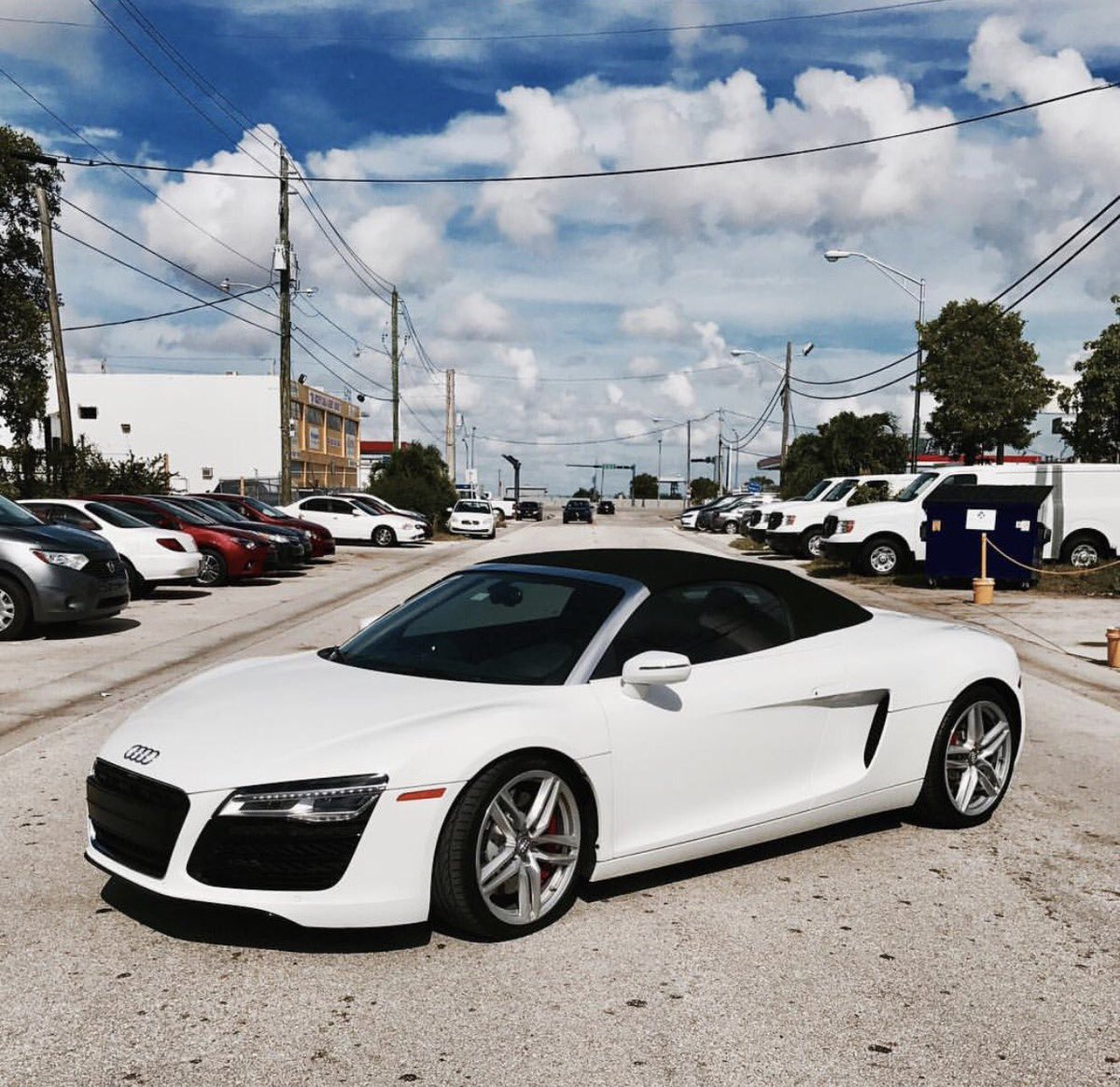 VenturaLLC's tweet photo. Bad ting sitting pretty 🌬
Perfect choice for this weekend In Miami!☀️🌊
Reserve online at https://t.co/8dXyn22VqD
Or call (786)999-8442 ✨ https://t.co/Jw5ctlTo9r