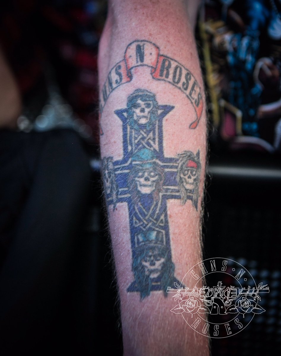 gunsnroses's tweet photo. Finland!
Tweet your photos from the show tonight using #GNRinFinland and we'll retweet our favorite... https://t.co/SpS2eKUeCk