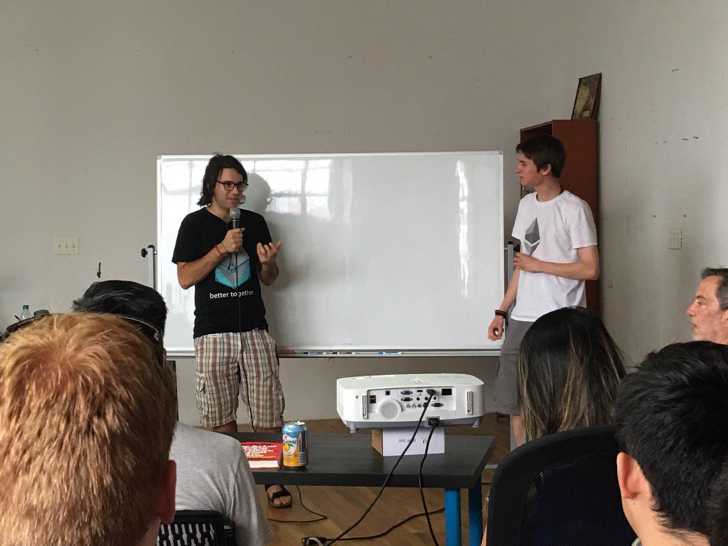 jeffscottworld tweet media