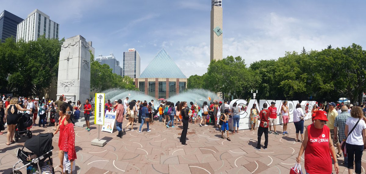 imichaelvicente's tweet photo. #Canada150 #RedAndWhite #CanadaDay #CanadaDay2017 #YEG https://t.co/A08plczc7X https://t.co/cTj17FThZs