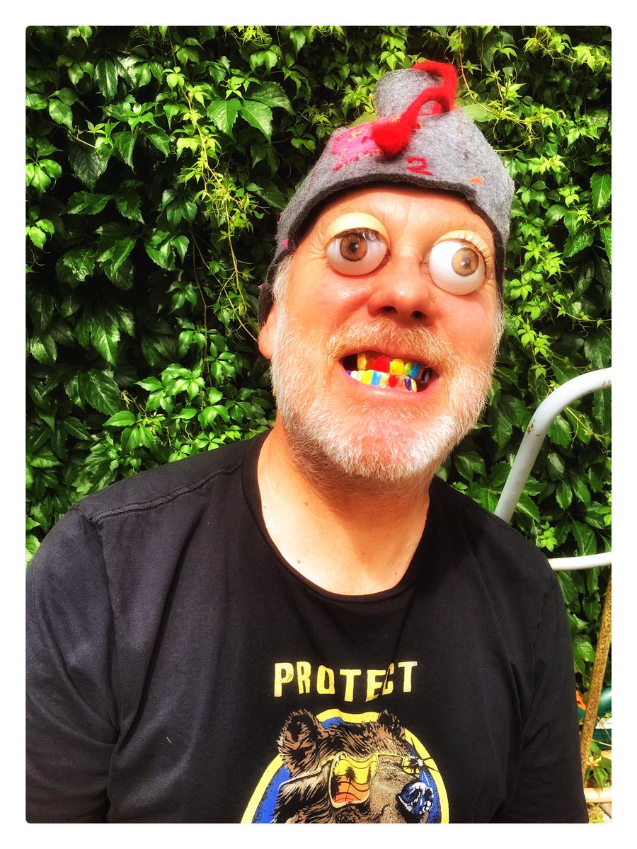 Teeth painting day 2