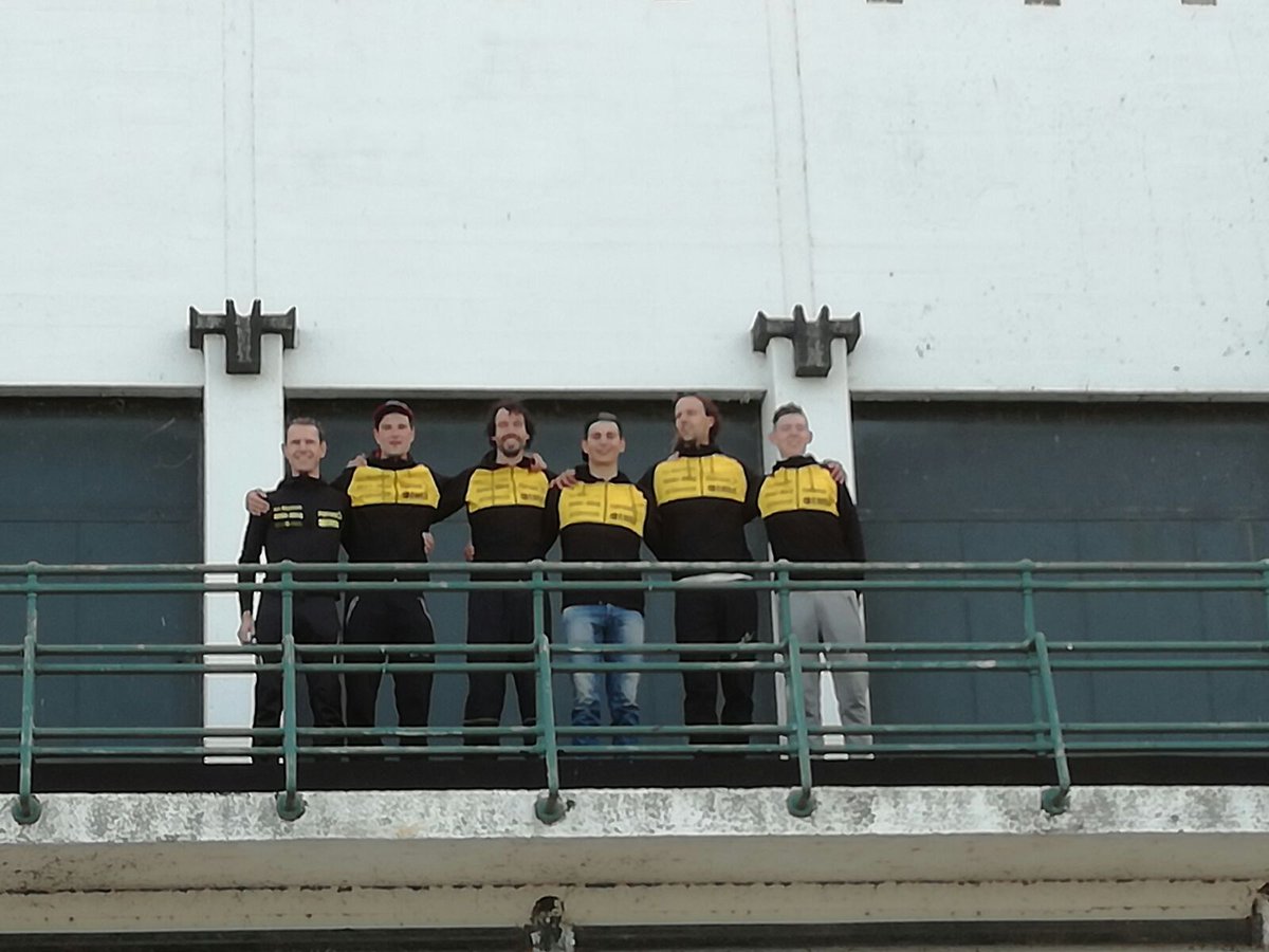 Melvin, Sven, Yennick, Dorus, Gijs en Tim op het gemaal als 3e vandaag tijdens <a href="/Clubcompetitie/">Clubcompetitie</a> ploegentijdrit!