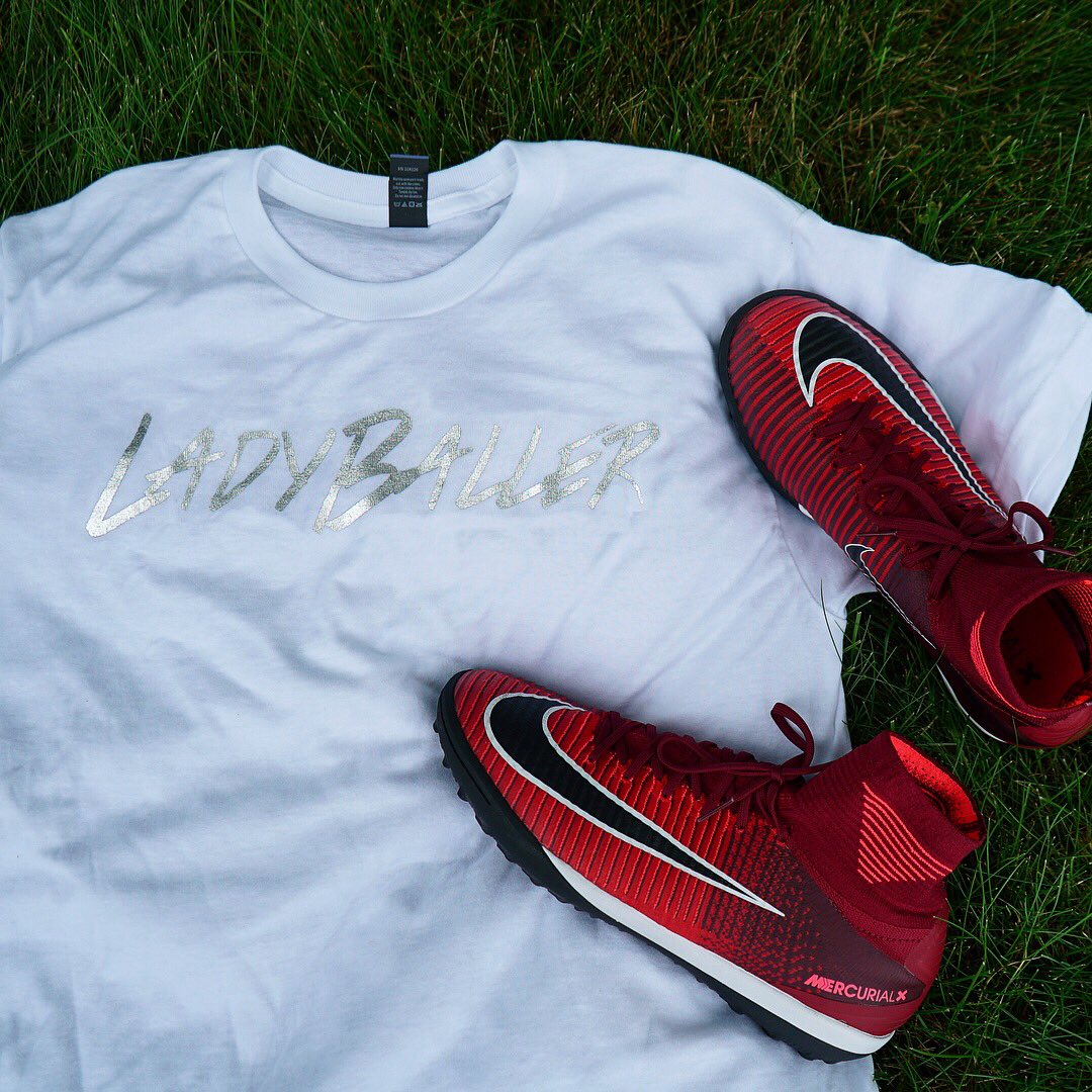 SoccerGirlFC's tweet image. NEW TSHIRT RELEASES! RT for a chance to win a FREE shirt and FREE cleats 😍👅💦 soccergrlprobs.com/collections/all