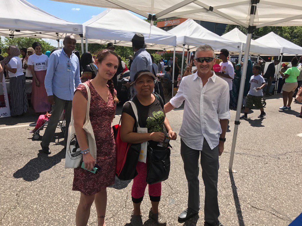 Lyndale AP <a href="/sarahekhunter/">Sarah K Hunter</a> meets Lyndale parent at Somali Independence Day <a href="/MPS_News/">Minneapolis Public Schools</a> @associateronmps