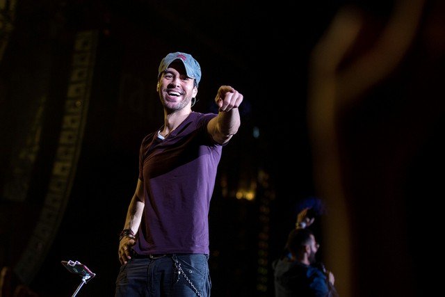 1075 Amor (@1075amor) on Twitter photo Escucha en qué lugar de <a href="/ElHitParade/">Hit Parade America</a> se posicionó Enrique Iglesias por 1075Amor.com cada domingo Escucha en qué lugar de <a href="/ElHitParade/">Hit Parade America</a> se posicionó Enrique Iglesias por 1075Amor.com cada domingo