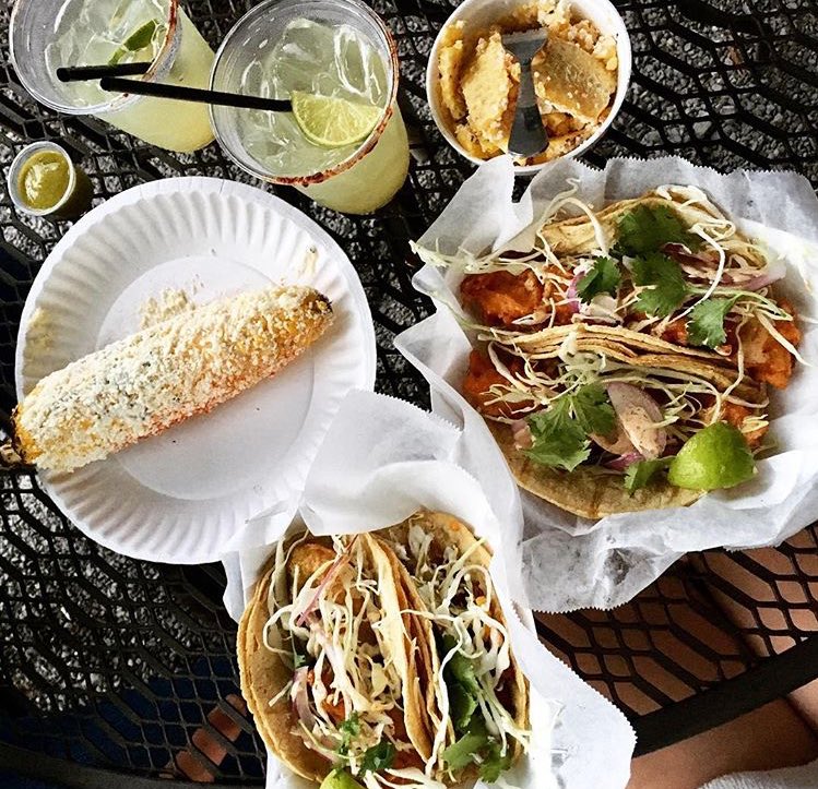 mas tacos por favor mas tacos por favor
