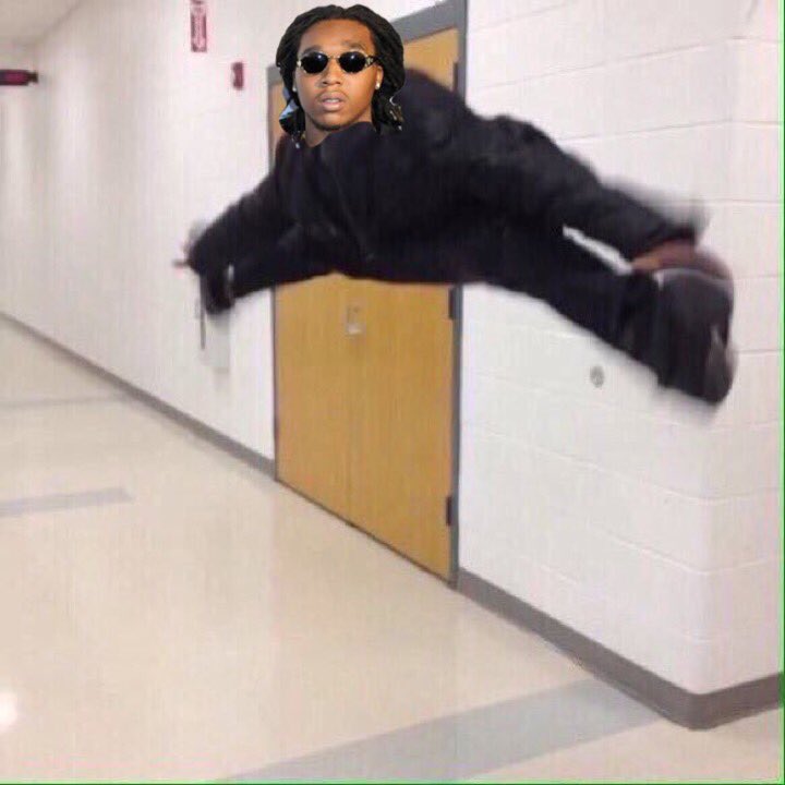 HolabaloozaOmf's tweet image. The floor is bad and boujie #TakeOffChallenge