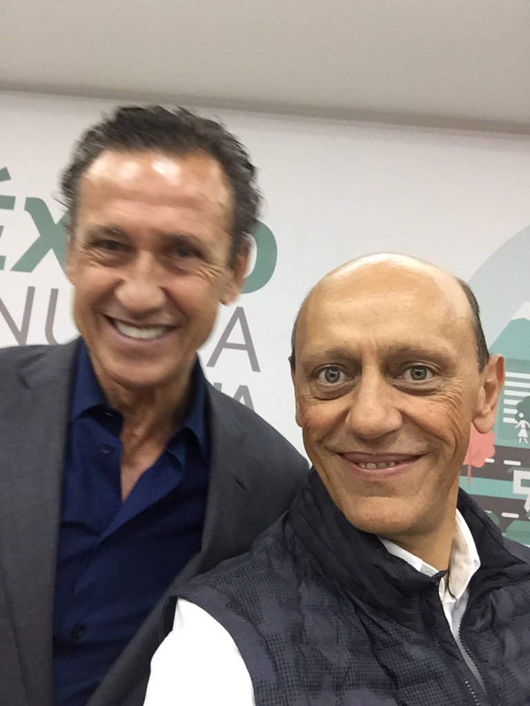 JuanCLastiri's tweet image. Motivante, aleccionadora charla c @ValdanoOfficial Fundamental el trabajo en equipo y #decisión p alcanzar objetivos